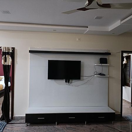 Four Seasons Home Stay Tirupati Ngoại thất bức ảnh
