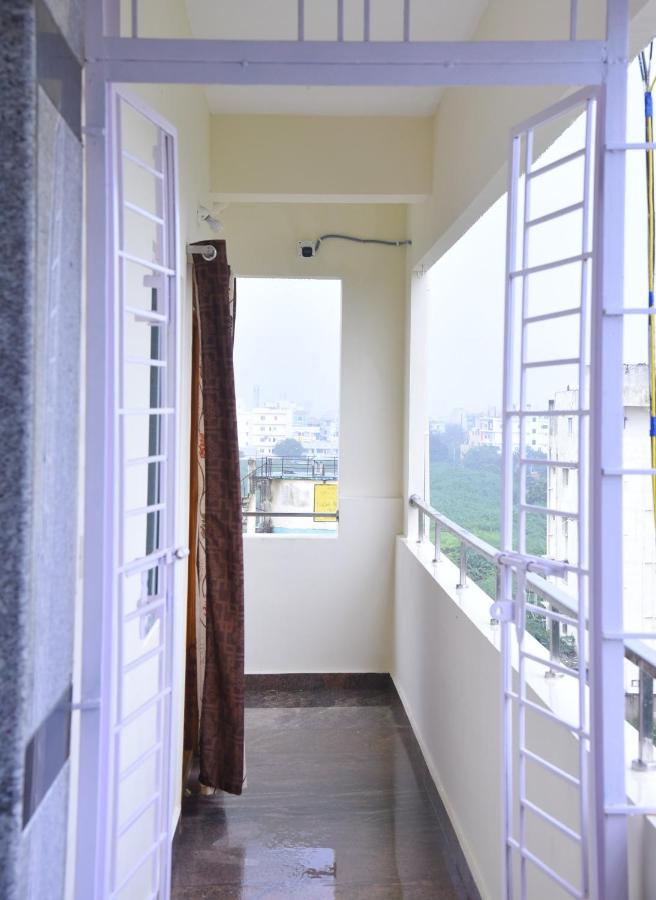 Four Seasons Home Stay Tirupati Ngoại thất bức ảnh