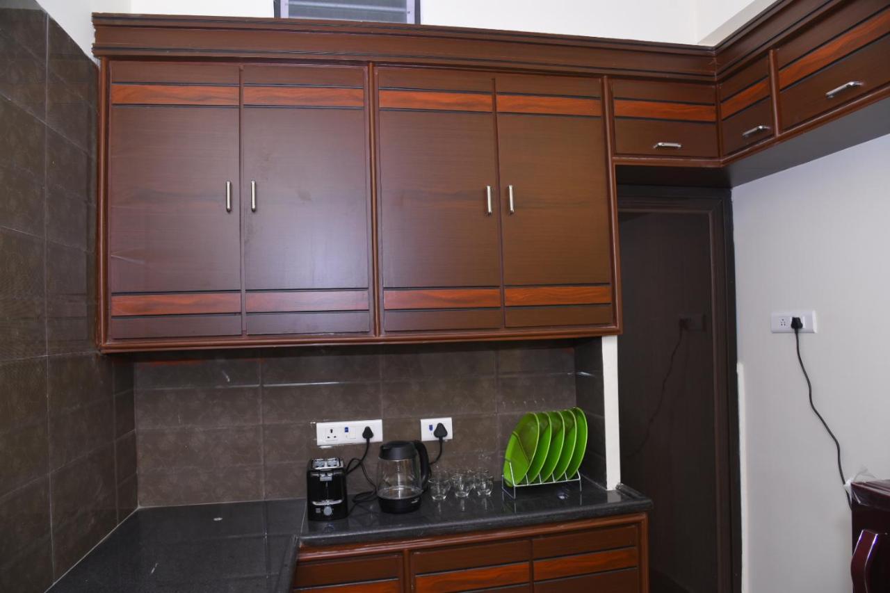 Four Seasons Home Stay Tirupati Ngoại thất bức ảnh