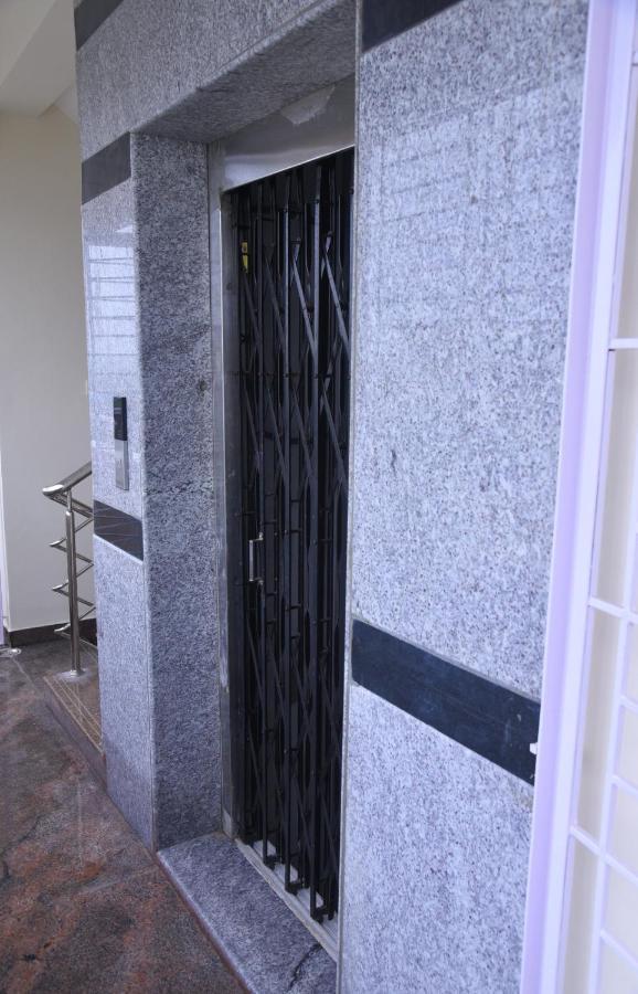 Four Seasons Home Stay Tirupati Ngoại thất bức ảnh