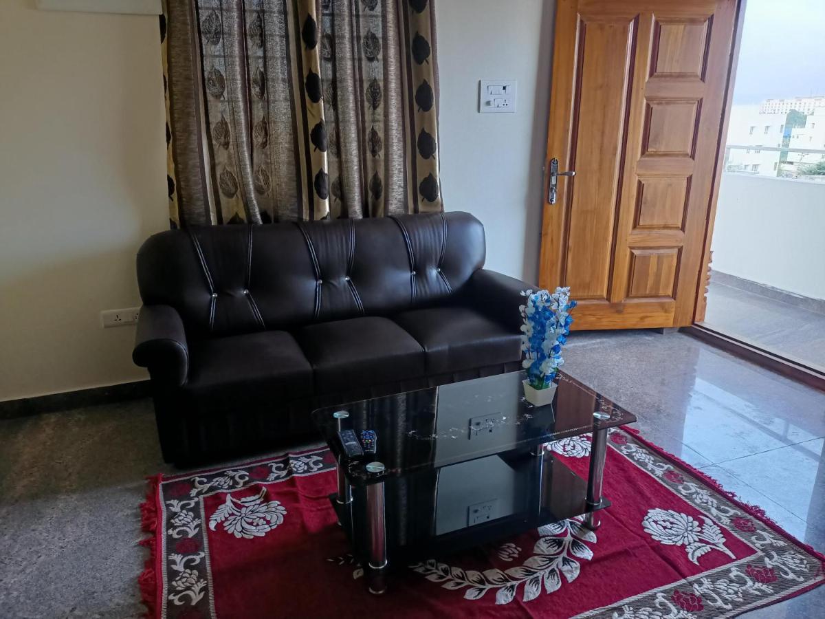 Four Seasons Home Stay Tirupati Ngoại thất bức ảnh