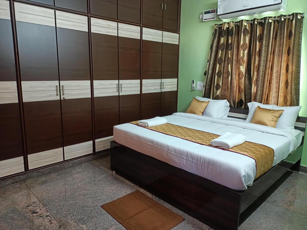 Four Seasons Home Stay Tirupati Ngoại thất bức ảnh