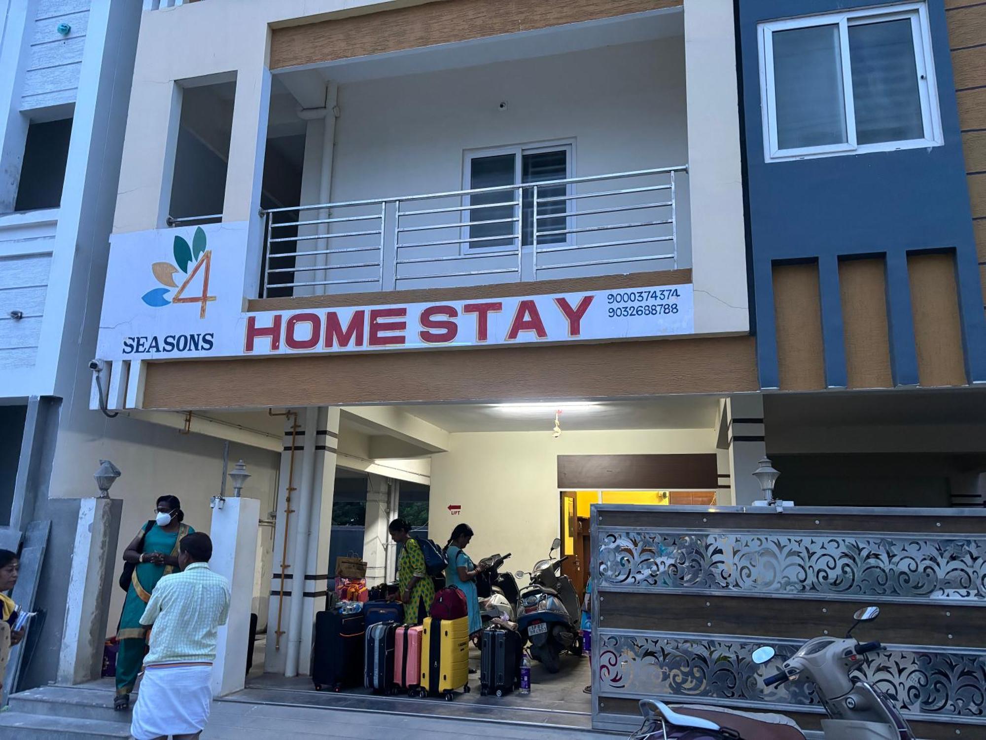 Four Seasons Home Stay Tirupati Ngoại thất bức ảnh