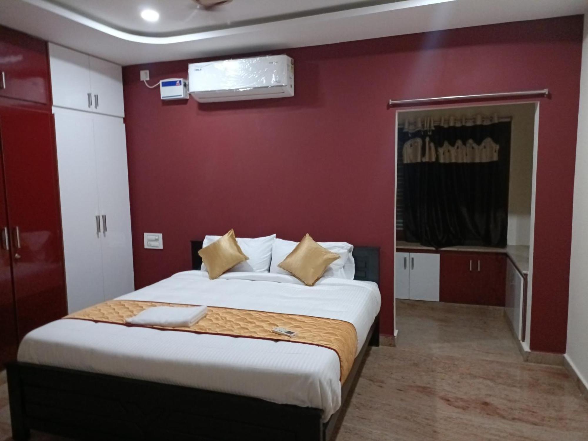 Four Seasons Home Stay Tirupati Ngoại thất bức ảnh